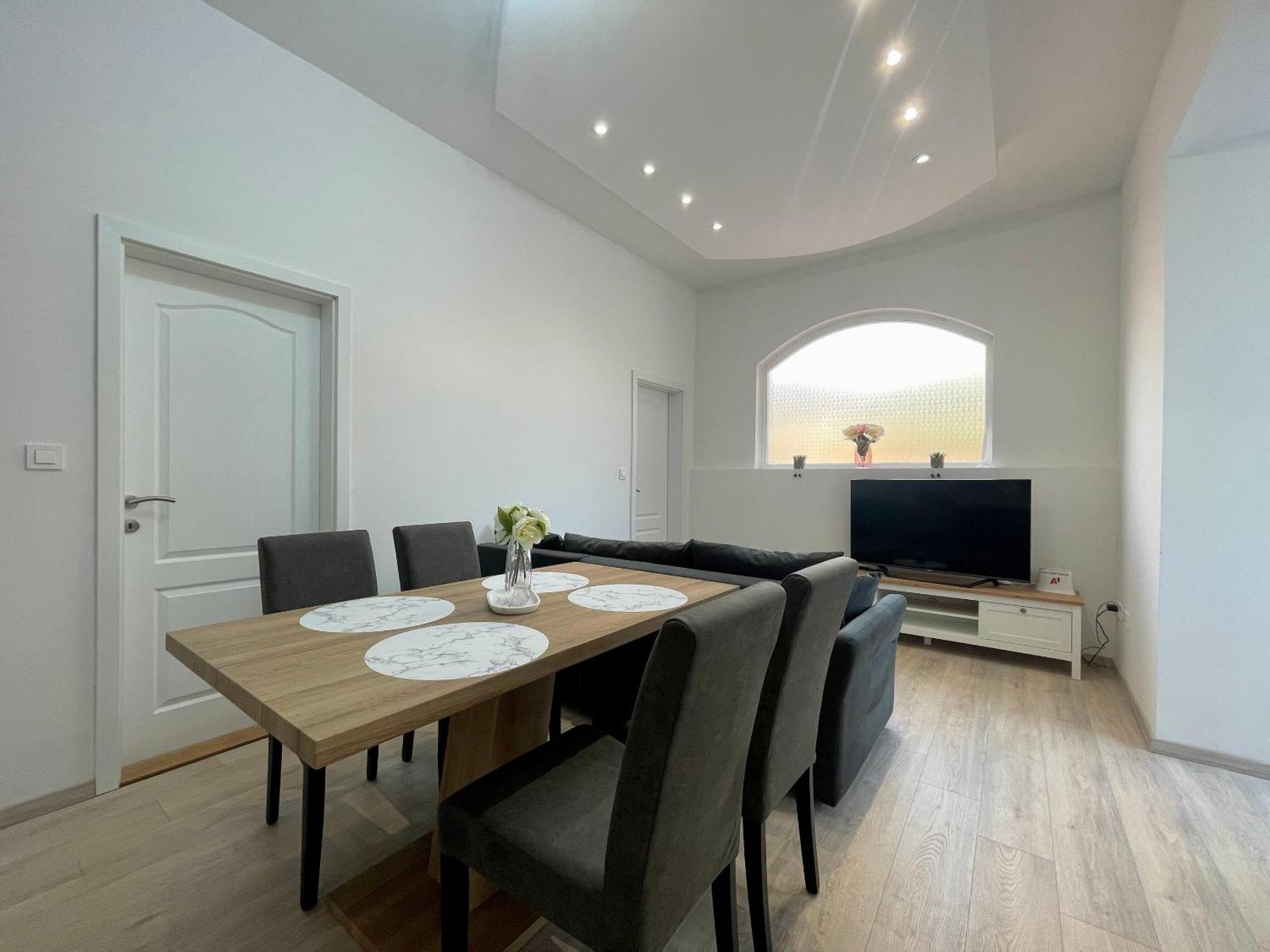 Apartments Filip Криквеница Екстериор снимка